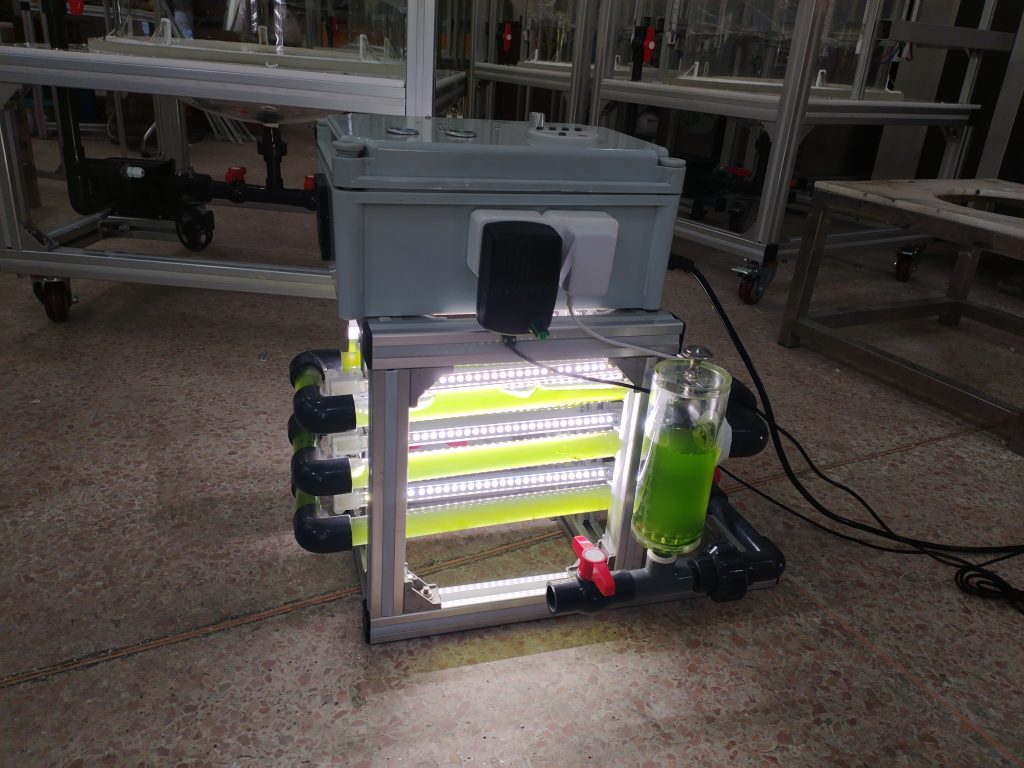 光語小管道反應(yīng)器