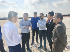 沙特水務(wù)局副局與光語生物公司負責人參觀漢沽鹽場